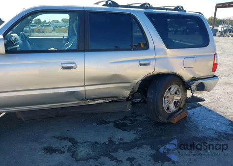 2002 Toyota 4Runner Sr5 V6 from USA, damaged, VIN JT3HN86R620376041
